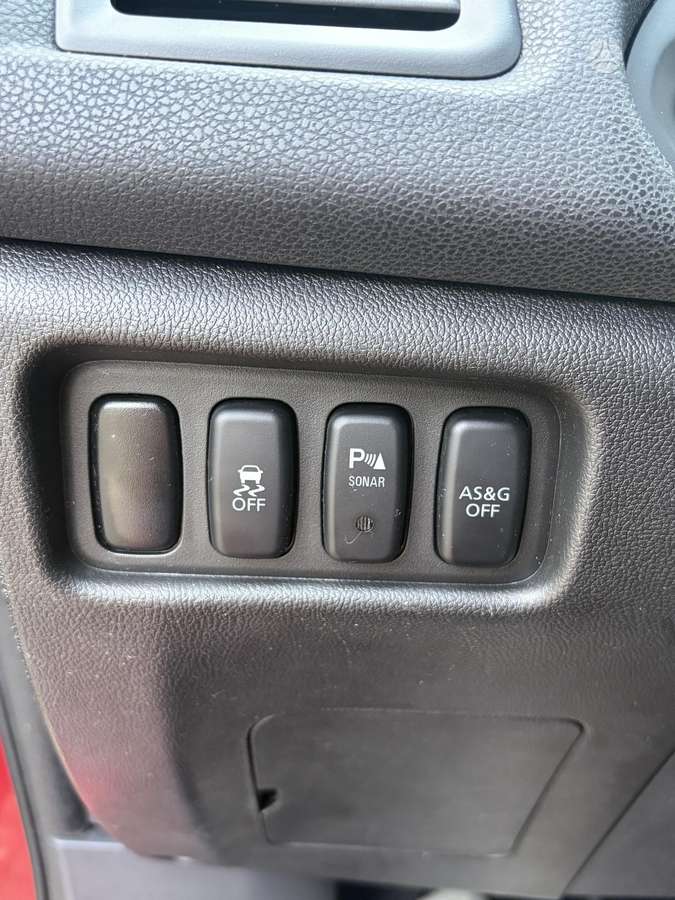 Citroen C4 2012 — photo 17