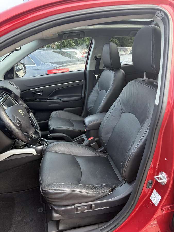 Citroen C4 2012 — photo 19