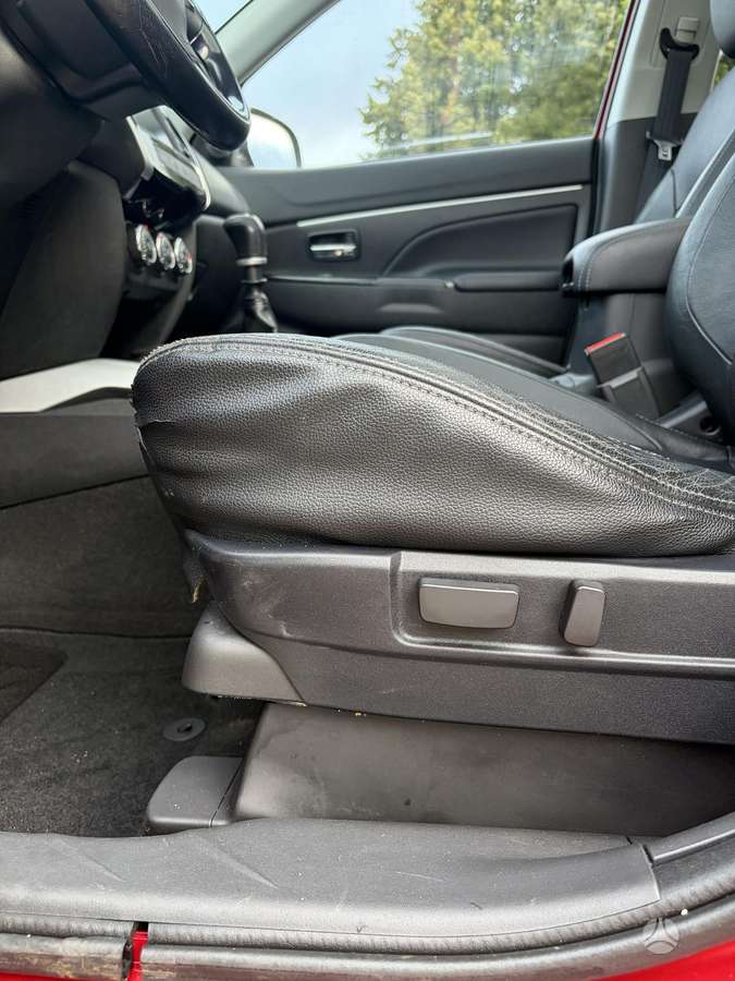 Citroen C4 2012 — photo 20