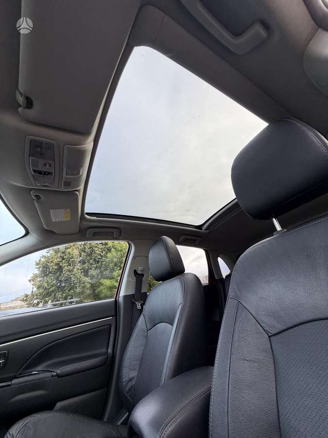 Citroen C4 2012 — photo 21