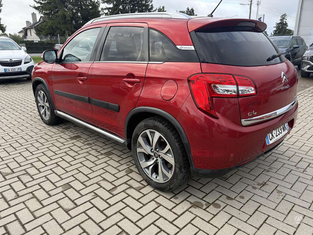 Citroen C4 2012 — photo 7