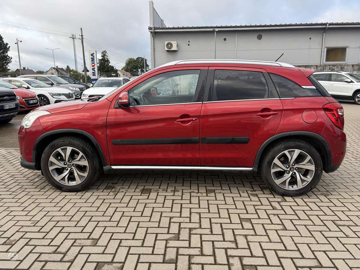 Citroen C4 2012 — photo 8