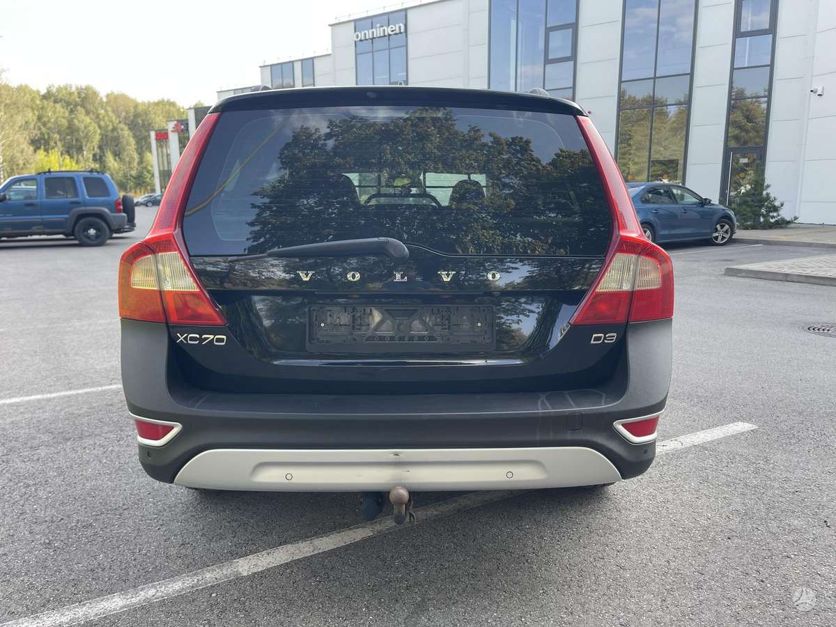 Volvo XC70 2010 — photo 12
