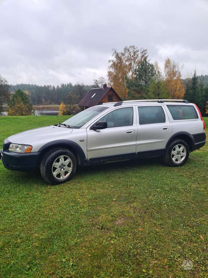 Volvo XC70 2006 — interior