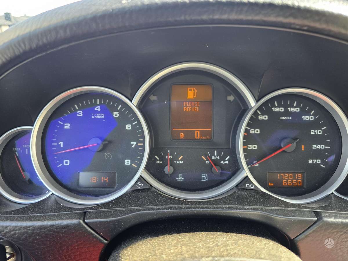 Porsche Cayenne 2006 — photo 6