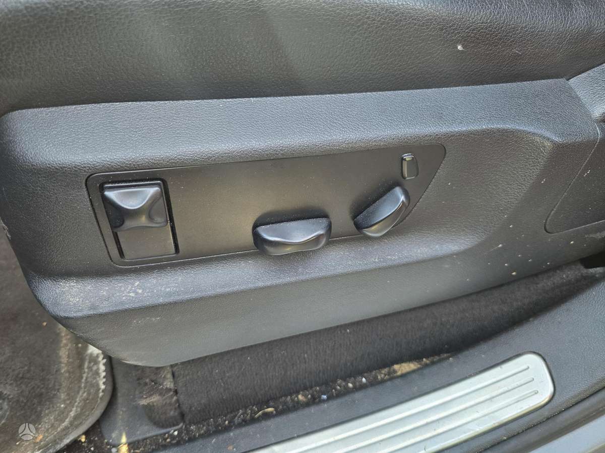 Porsche Cayenne 2006 — photo 9