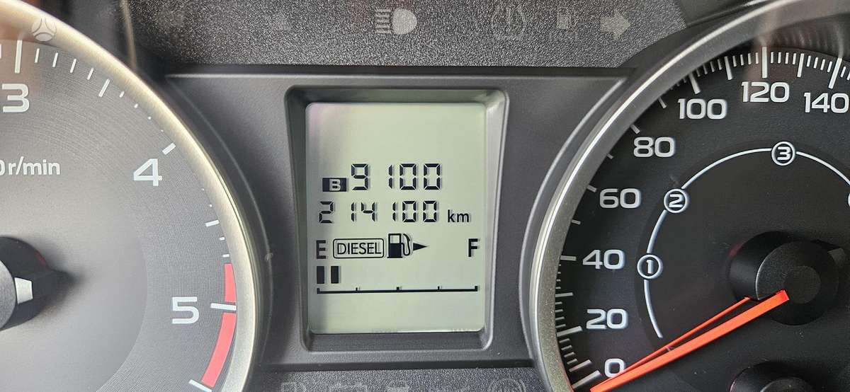 Subaru Forester 2015 — photo 15