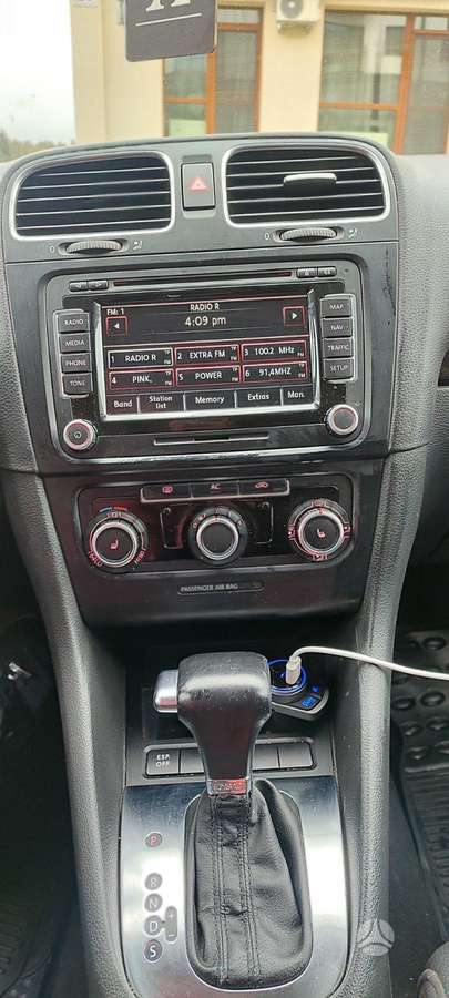 Volkswagen Golf 2009 — photo 10