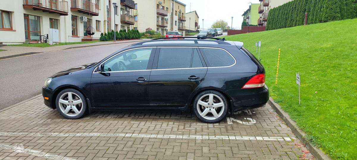 Volkswagen Golf 2009 — engine 2000 cm³, 140 HP (103kW)
