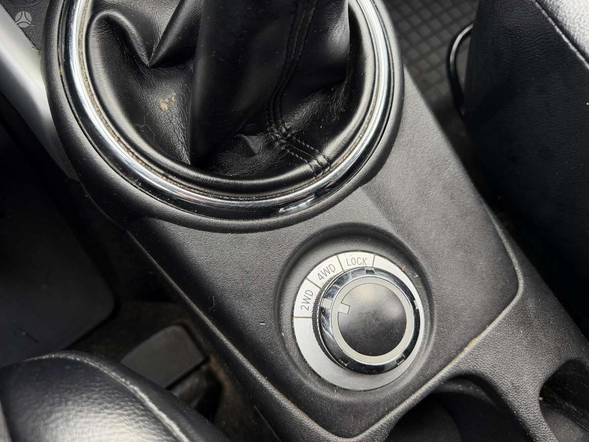 Peugeot 4008 2012 — photo 11