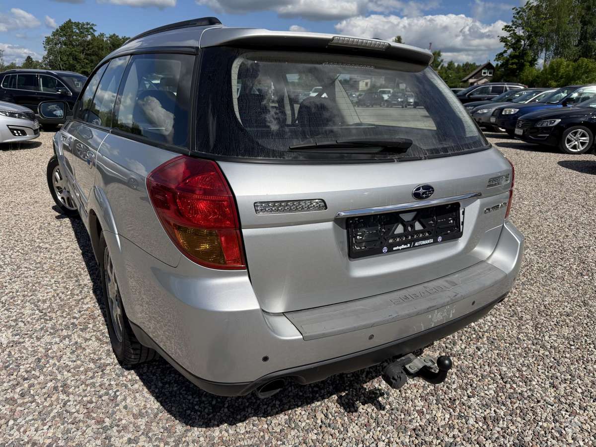 Subaru Outback 2005 — photo 10