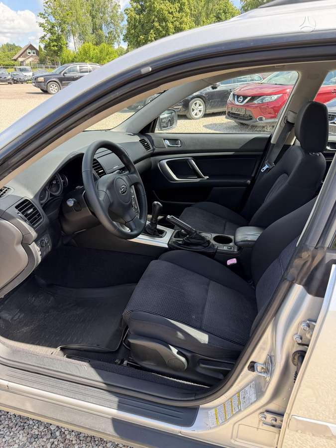 Subaru Outback 2005 — photo 24