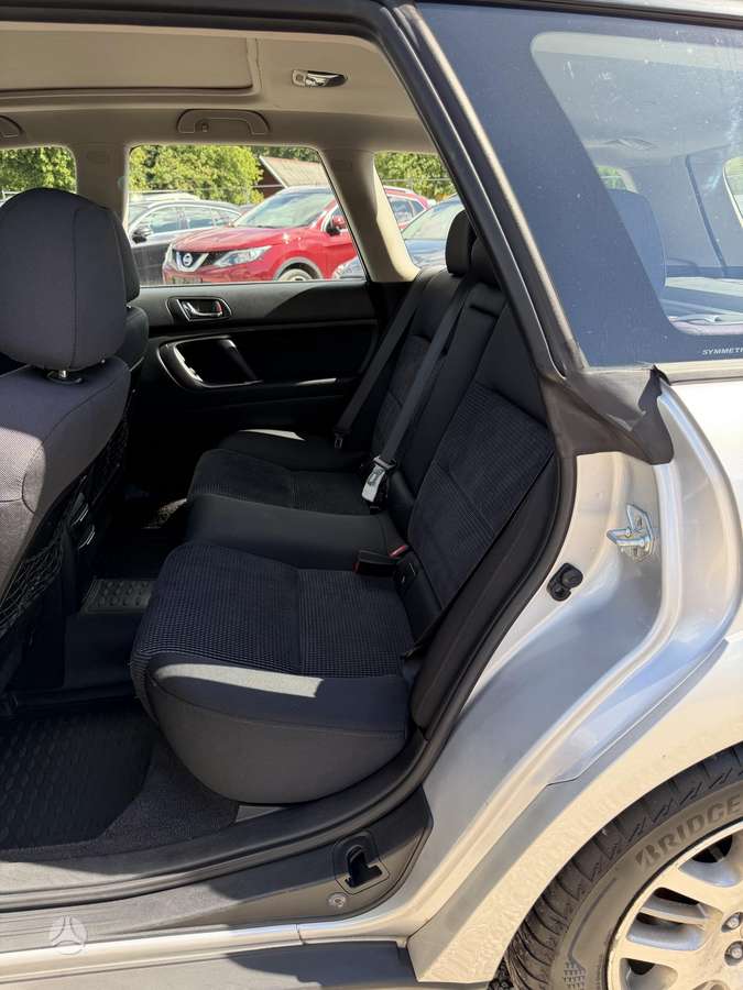 Subaru Outback 2005 — photo 27