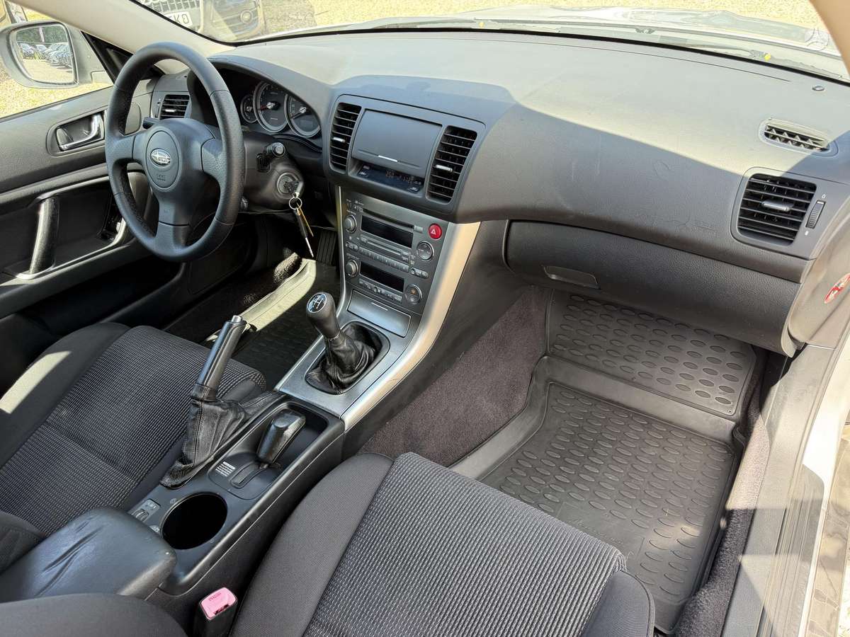 Subaru Outback 2005 — photo 28