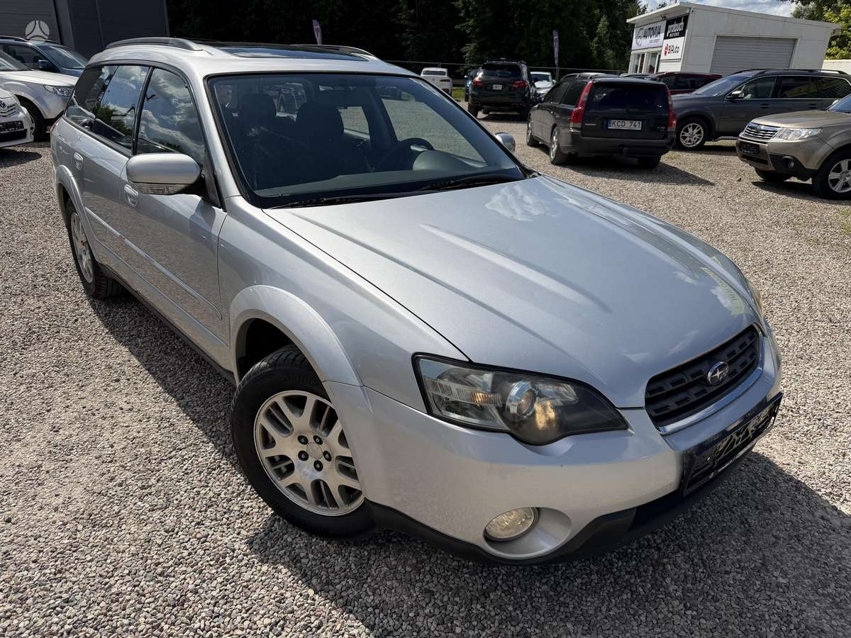 Subaru Outback 2005 — interior
