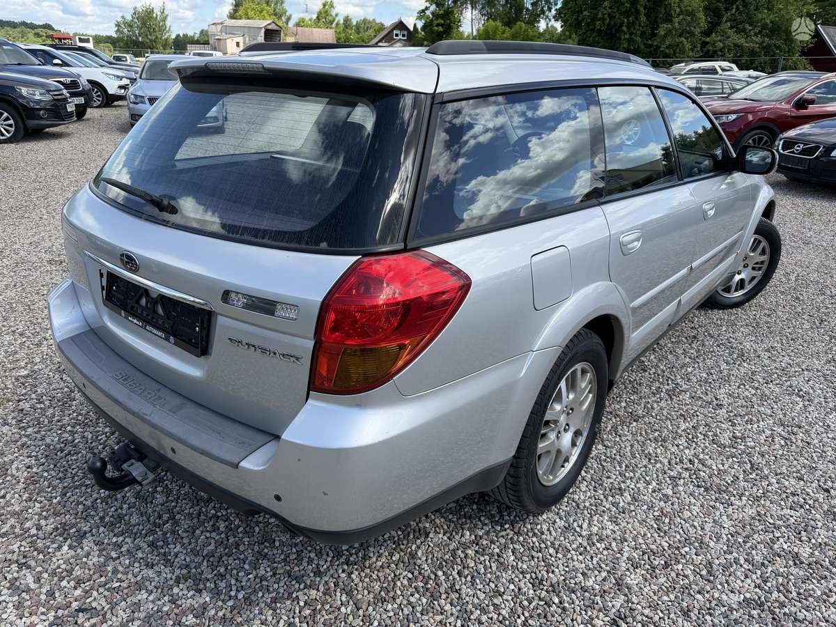 Subaru Outback 2005 — photo 9