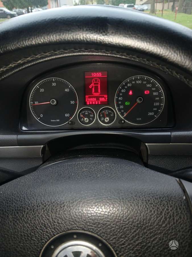 Volkswagen Touran 2007 — interior