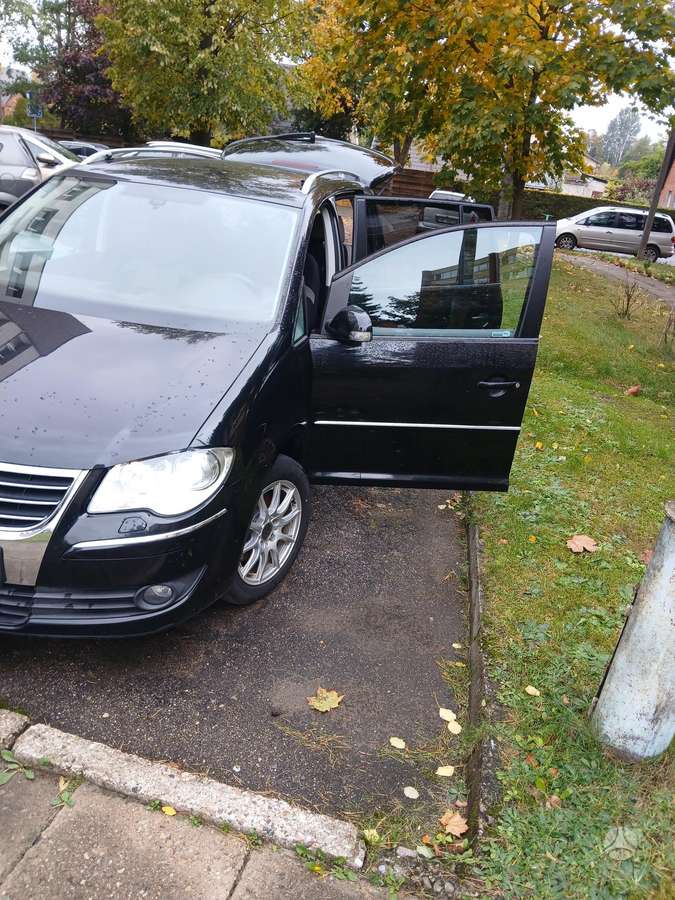 Volkswagen Touran 2007 — photo 9