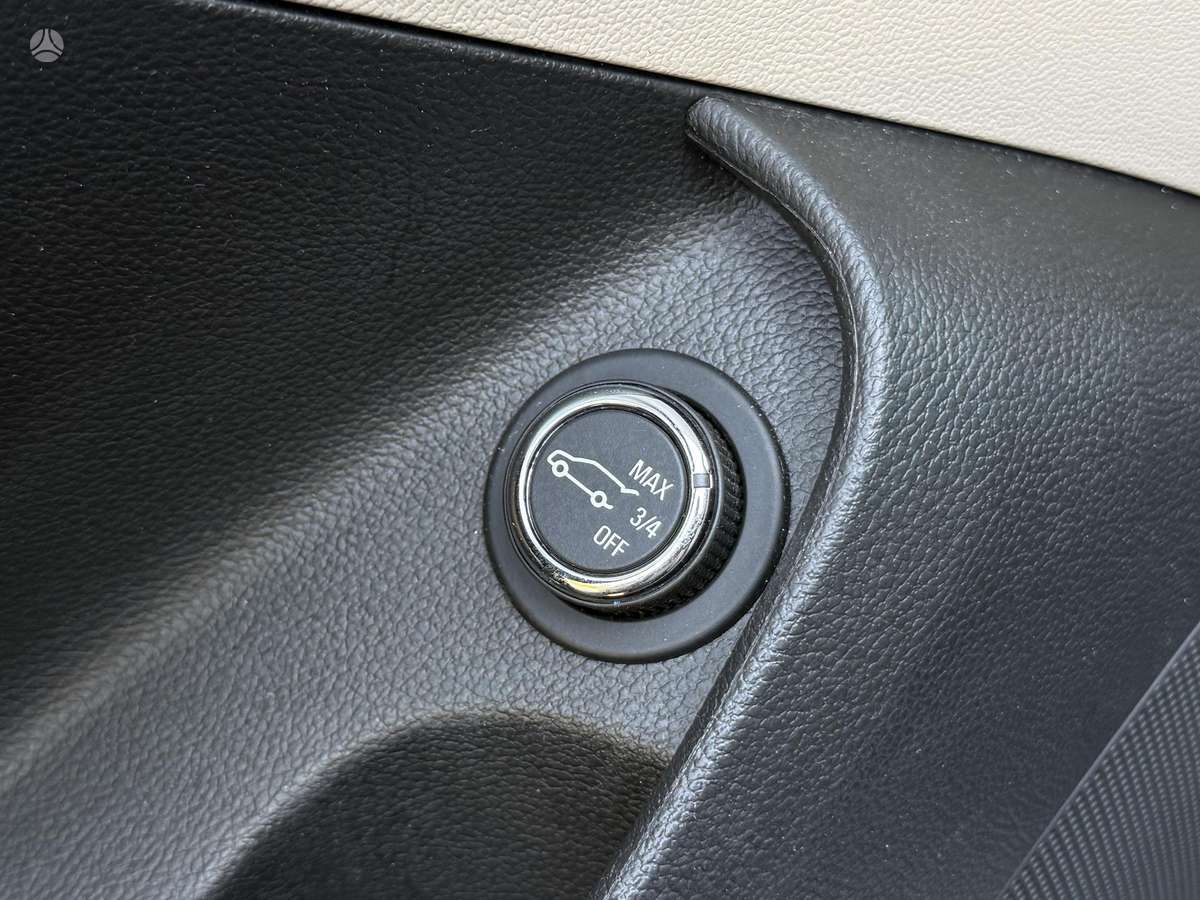 Opel Insignia 2013 — photo 13