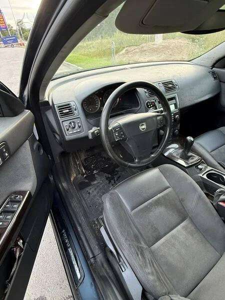 Volvo V50 2006 — interior