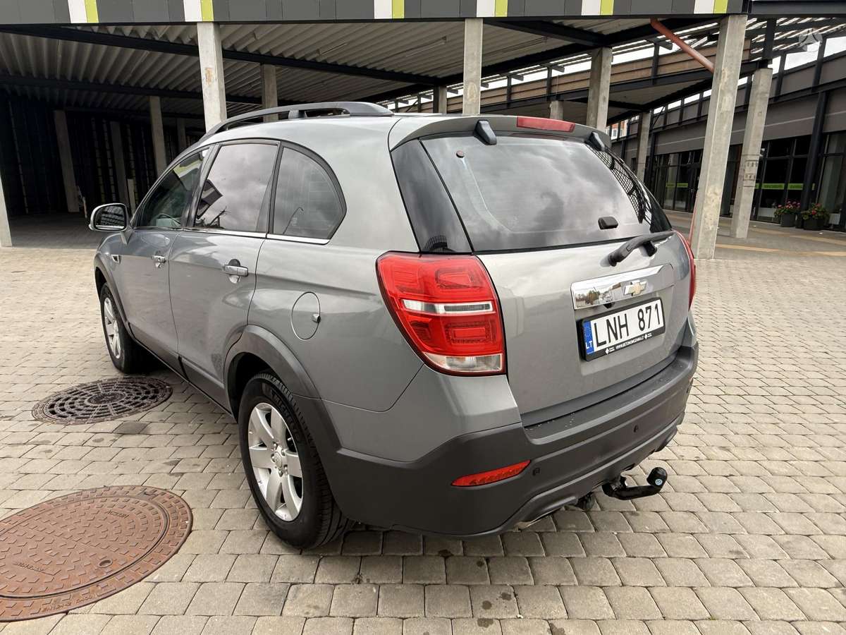 Chevrolet Captiva 2013 — interior