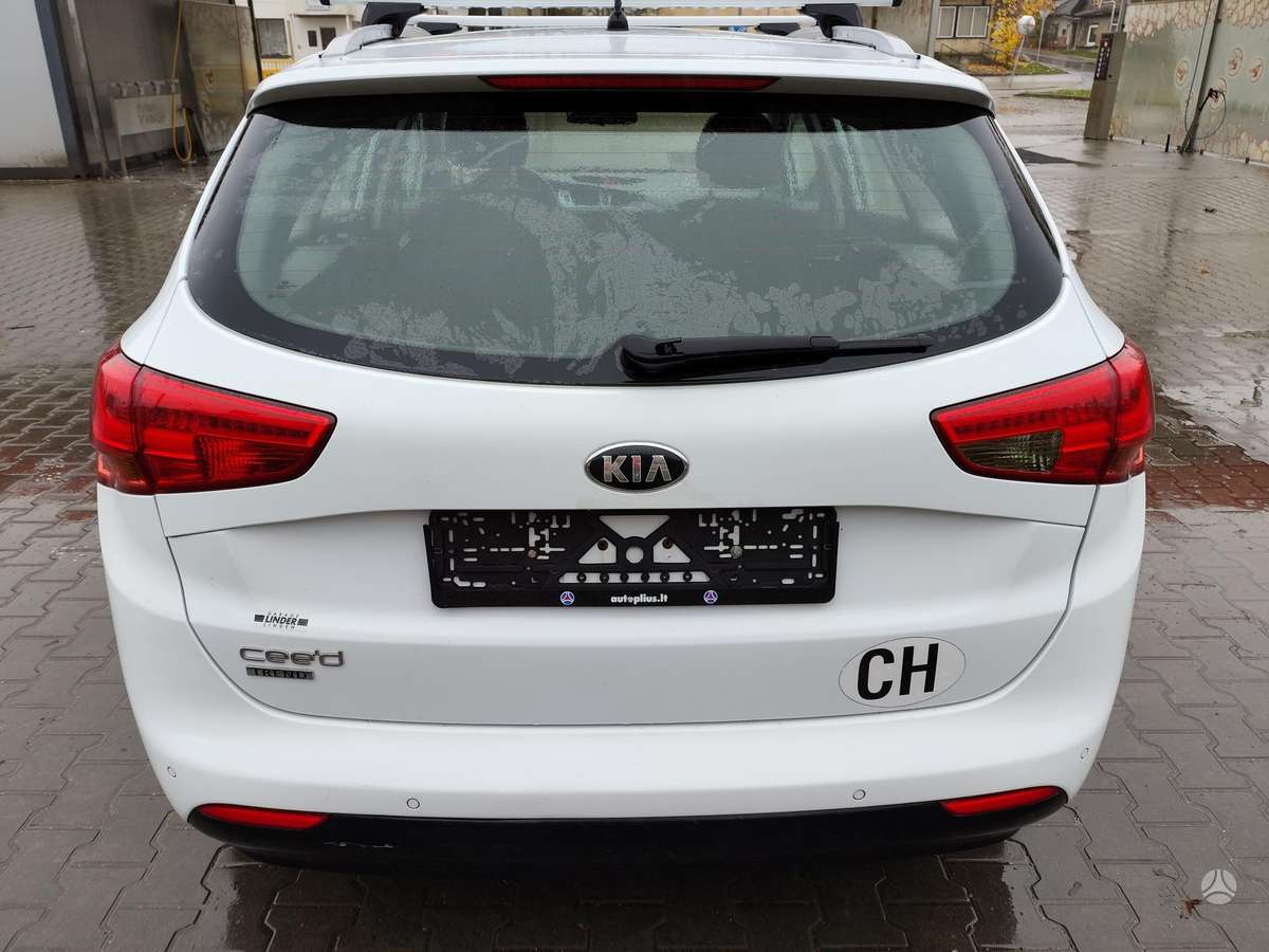 Kia Ceed 2013 — салон