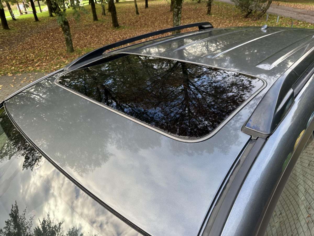 Toyota RAV4 2011 — photo 10
