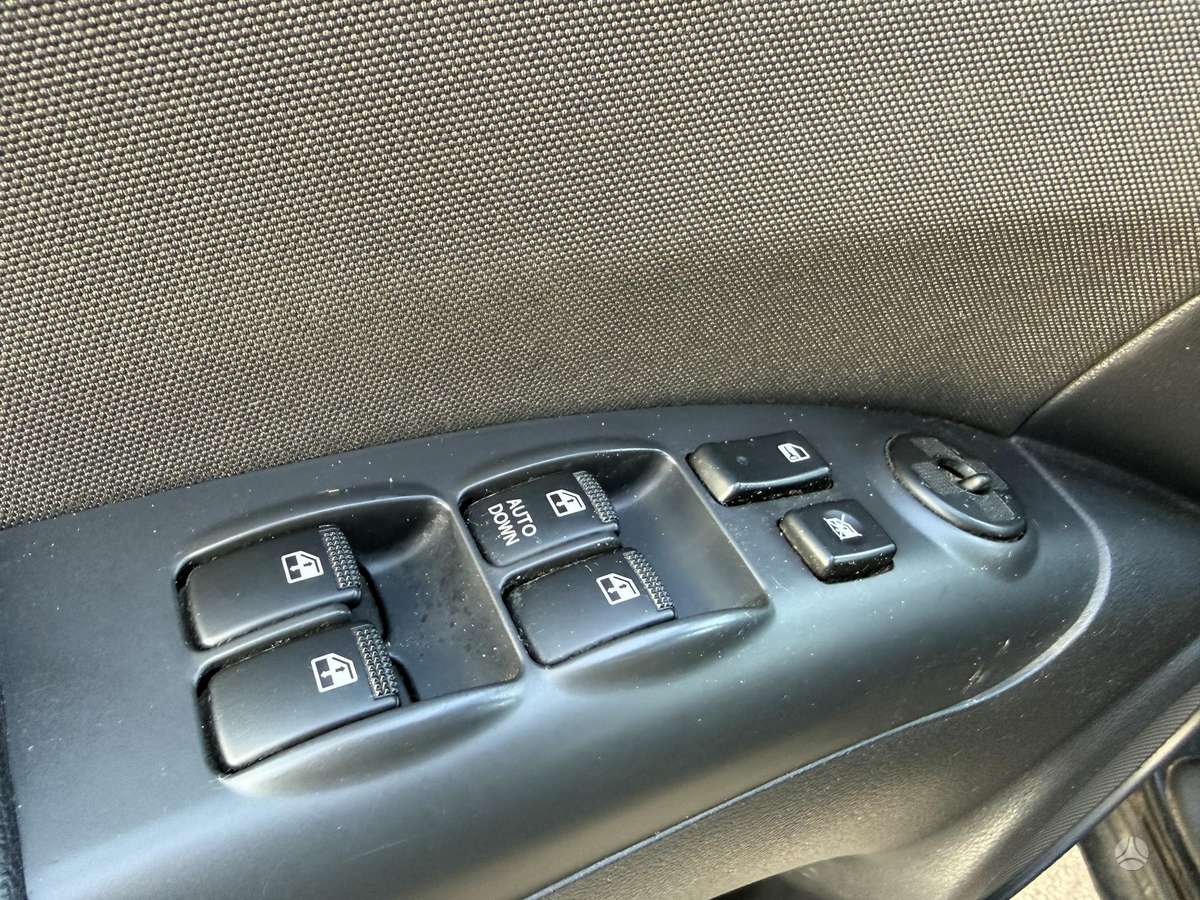 Kia Sportage 2010 — photo 11