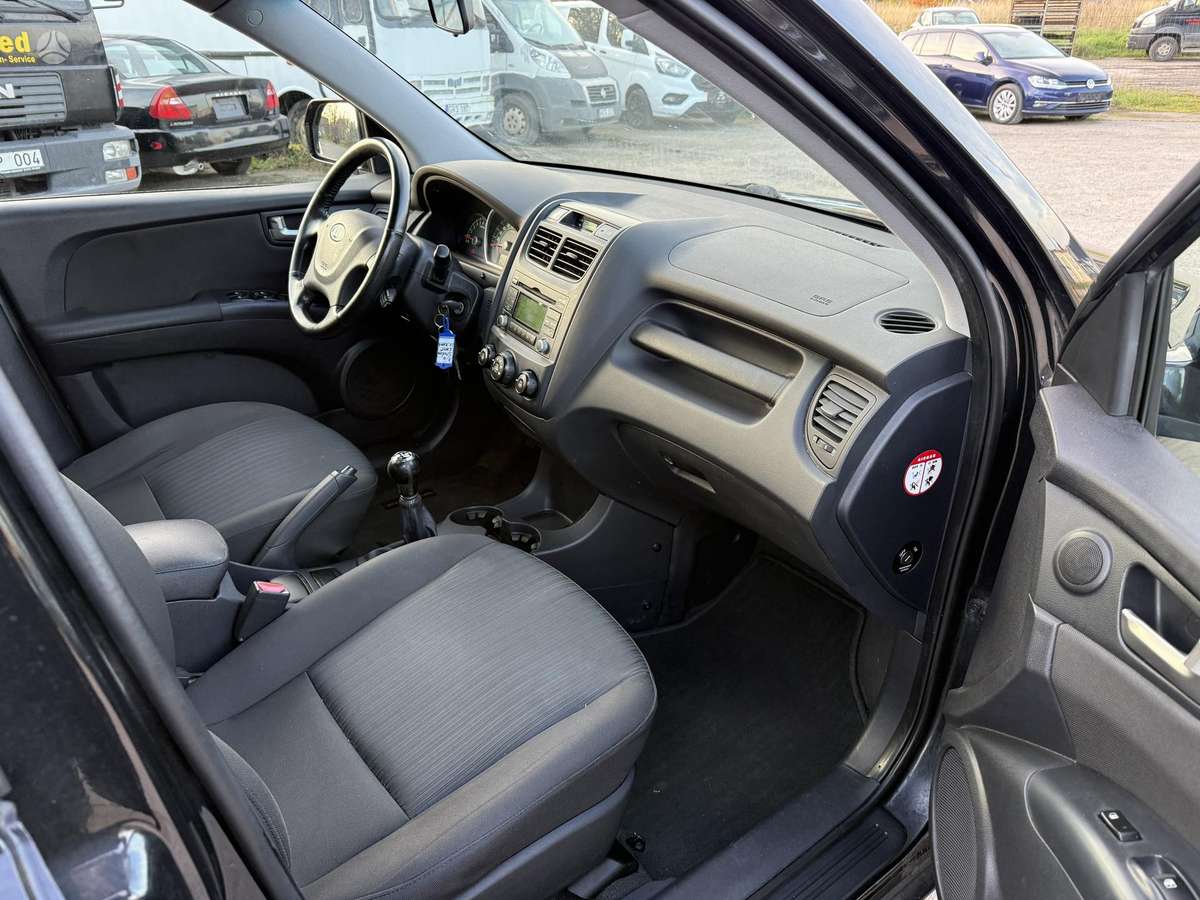 Kia Sportage 2010 — photo 7