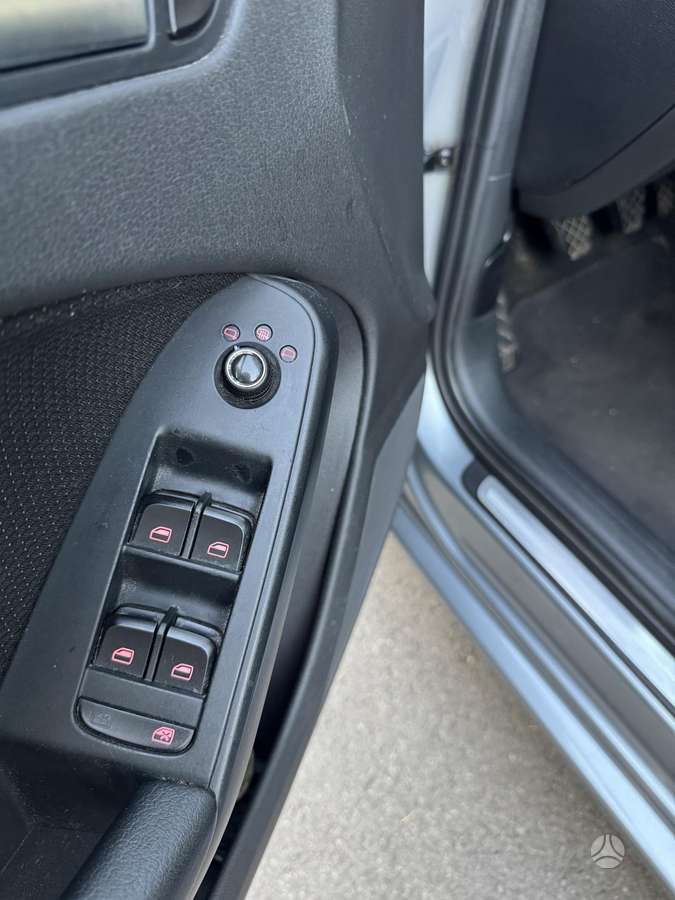 Audi A4 2011 — photo 15