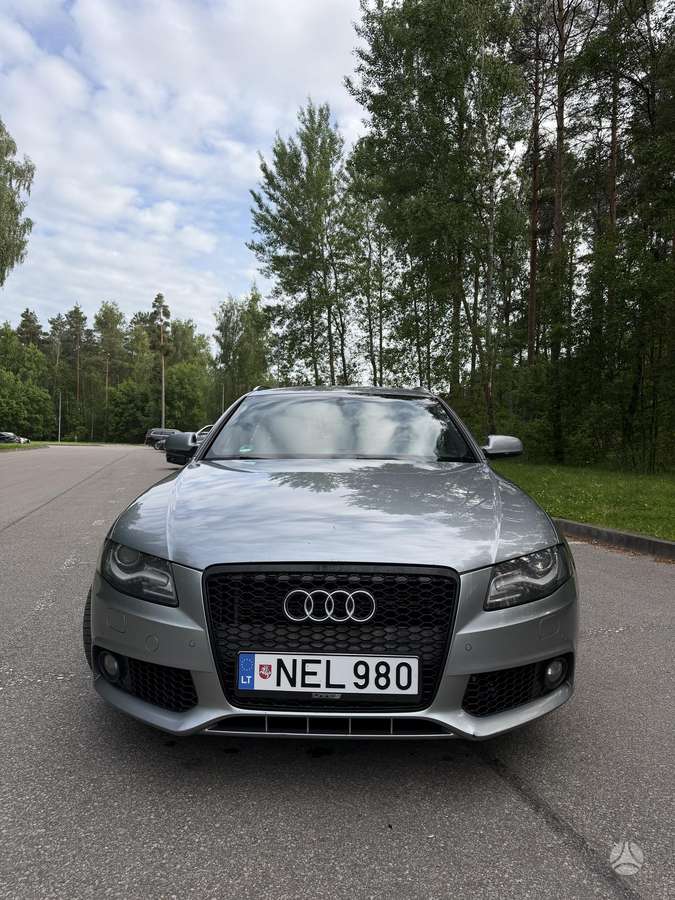 Audi A4 2011 — rear view