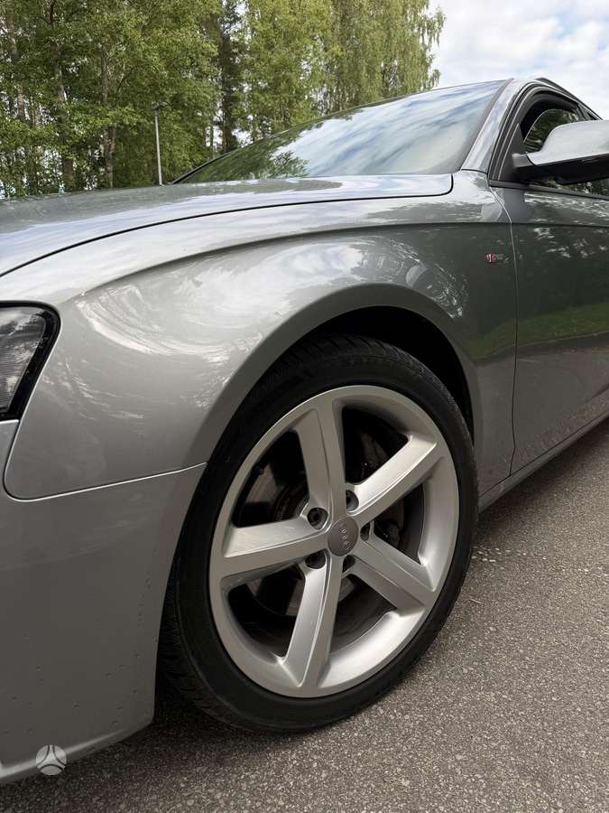 Audi A4 2011 — engine 2967 cm³, 241 HP (177kW)