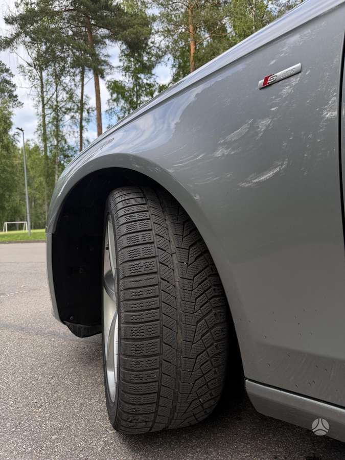 Audi A4 2011 — photo 8