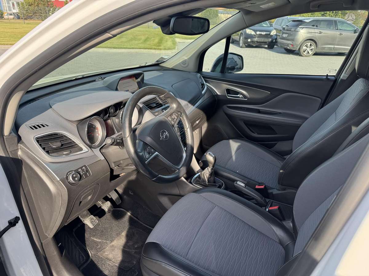 Opel Mokka 2015 — фото 13