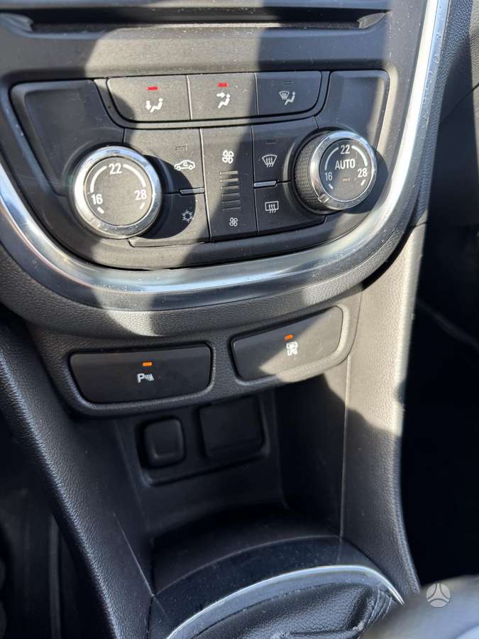 Opel Mokka 2015 — фото 25