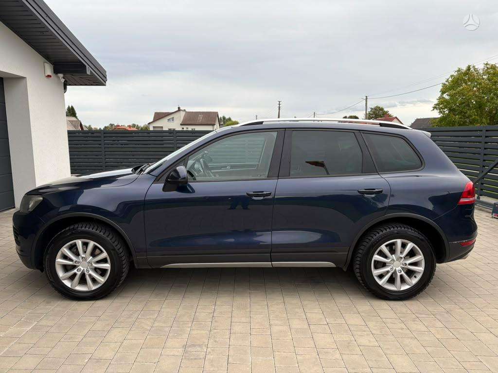 Volkswagen Touareg 2011 — photo 5