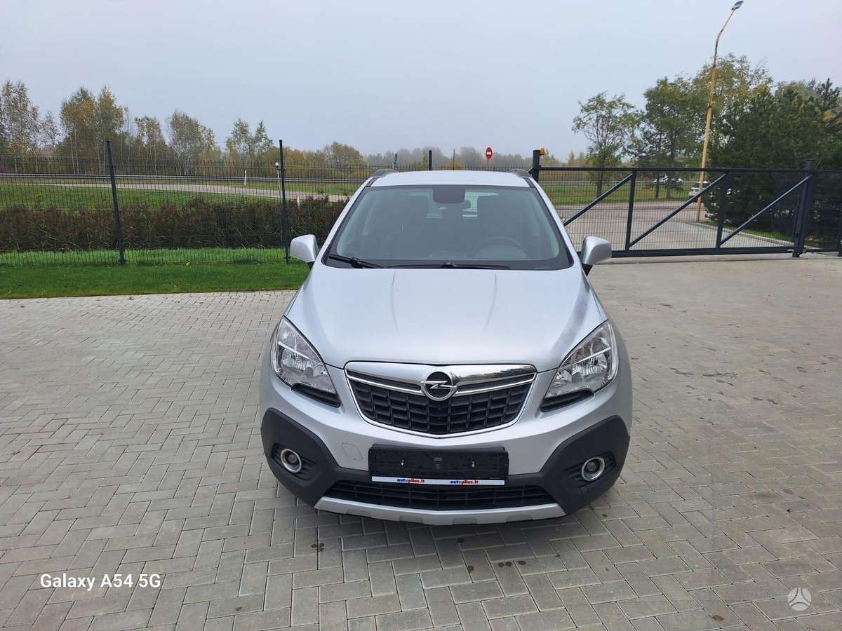 Opel Mokka 2013 — rear view