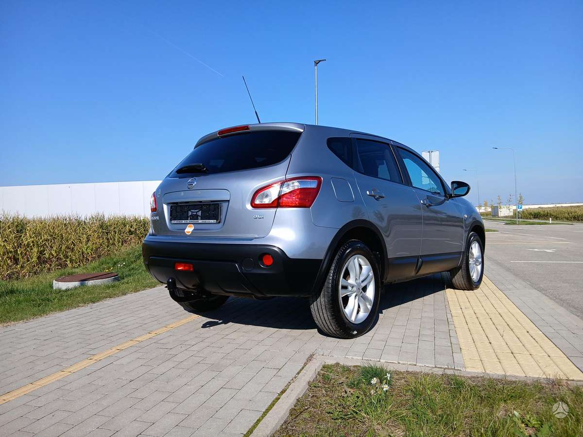 Nissan Qashqai 2011 — photo 10