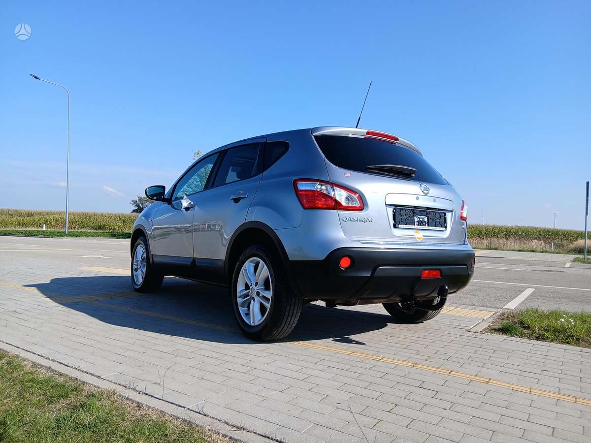 Nissan Qashqai 2011 — photo 8