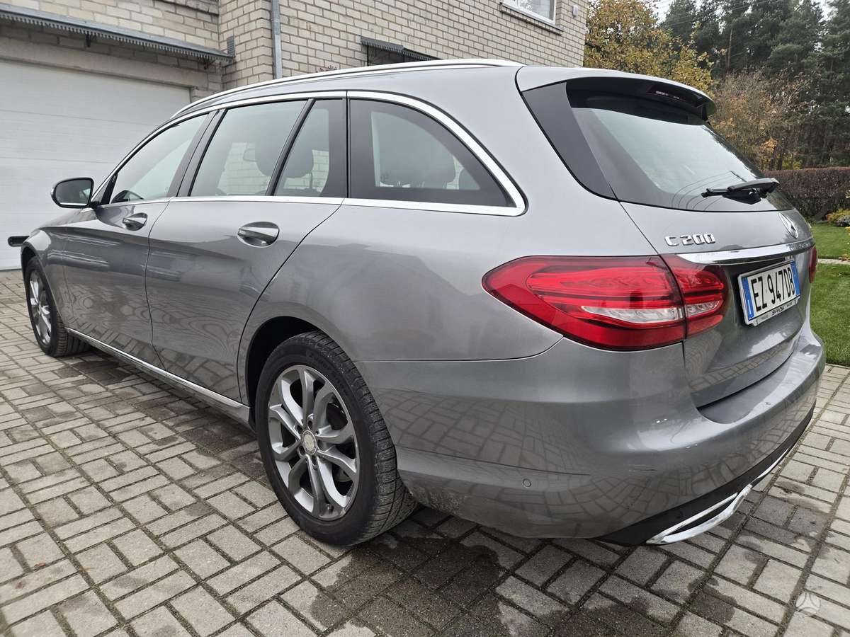 Mercedes-Benz C200 2015 — photo 6