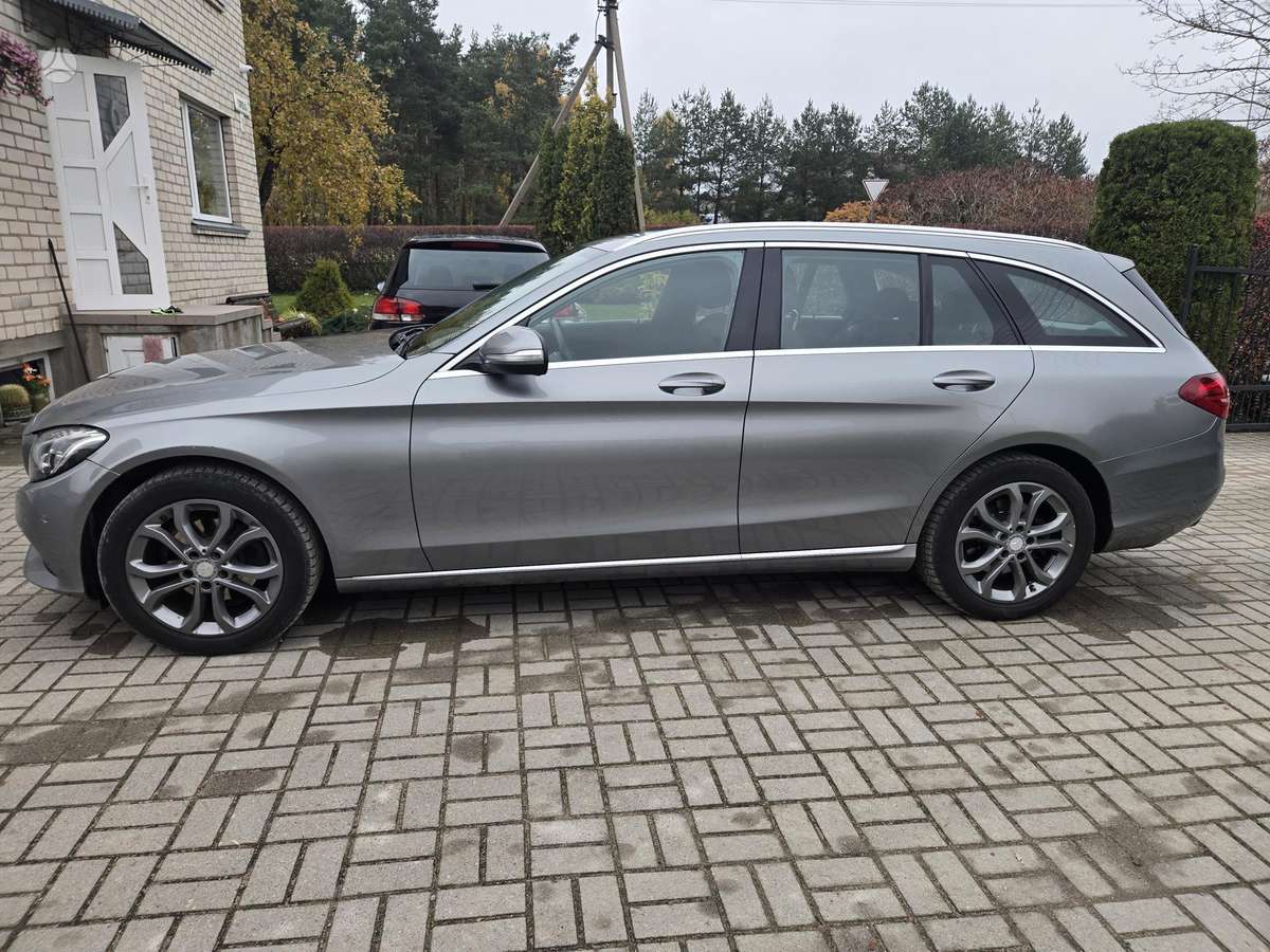 Mercedes-Benz C200 2015 — photo 7