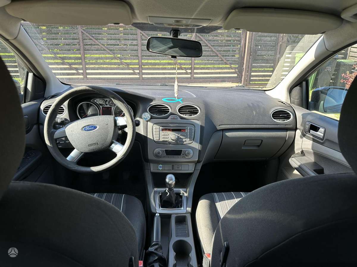 Ford Focus 2008 — photo 12