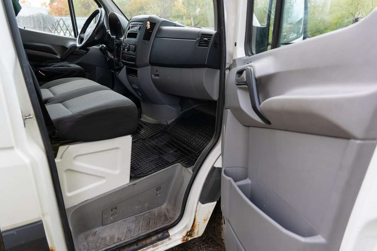 Volkswagen Crafter 2012 — фото 15