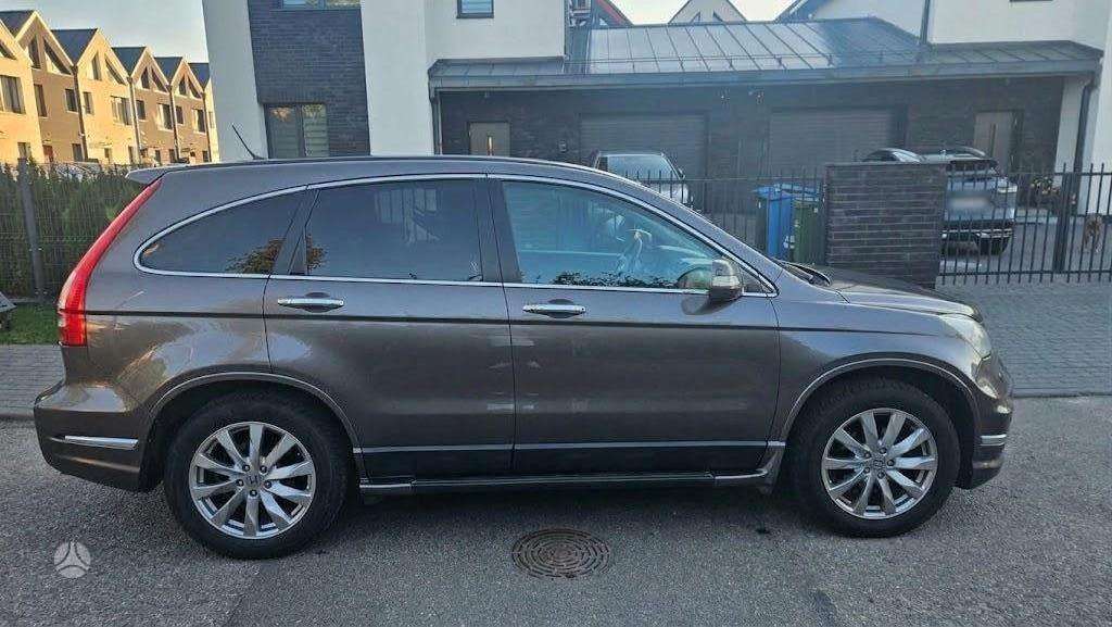 Honda CR-V 2012 — вигляд ззаду