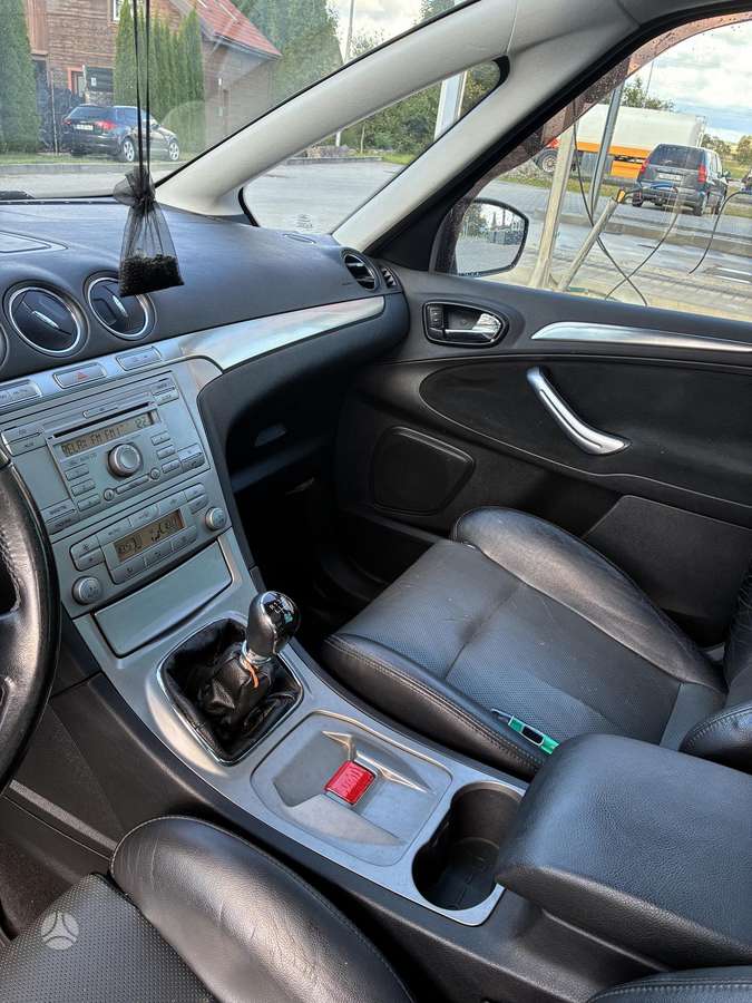 Ford S-MAX 2007 — photo 12