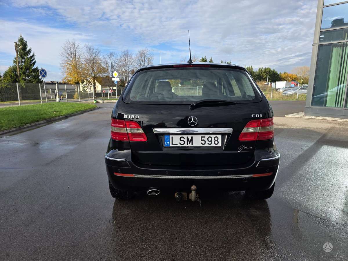 Mercedes-Benz B180 2009 — photo 5