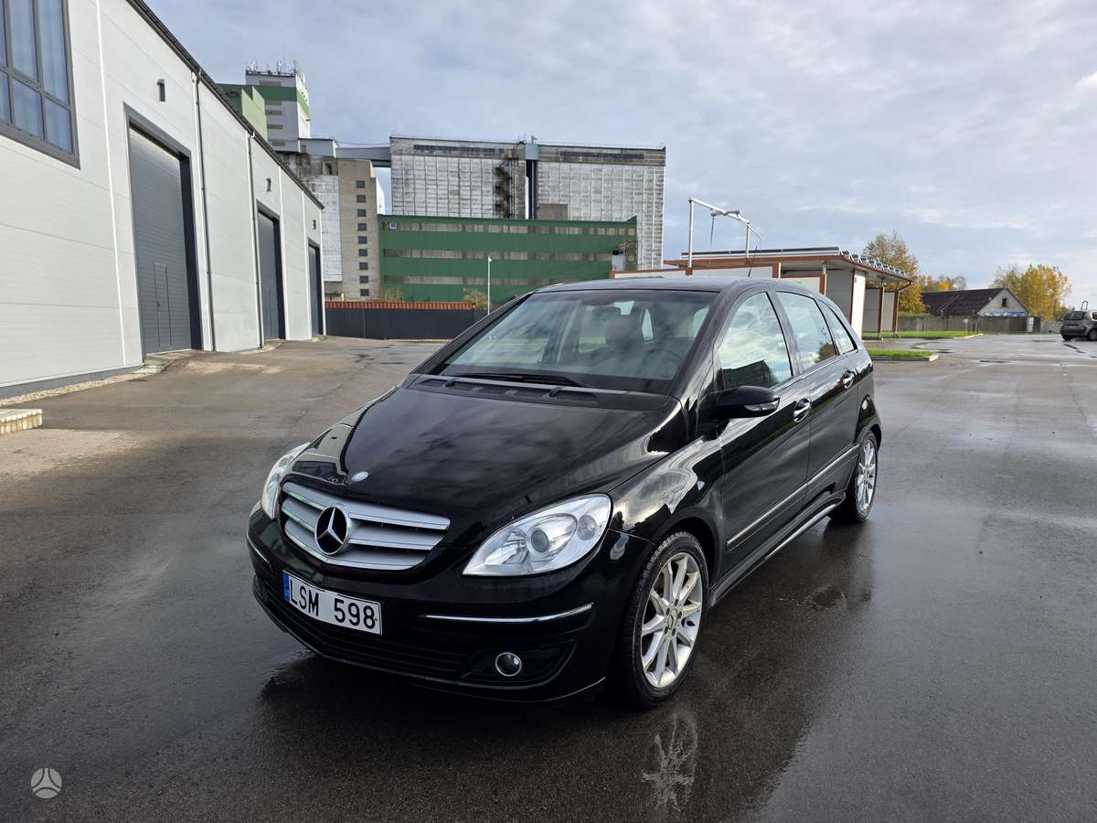 Mercedes-Benz B180 2009 — photo 8