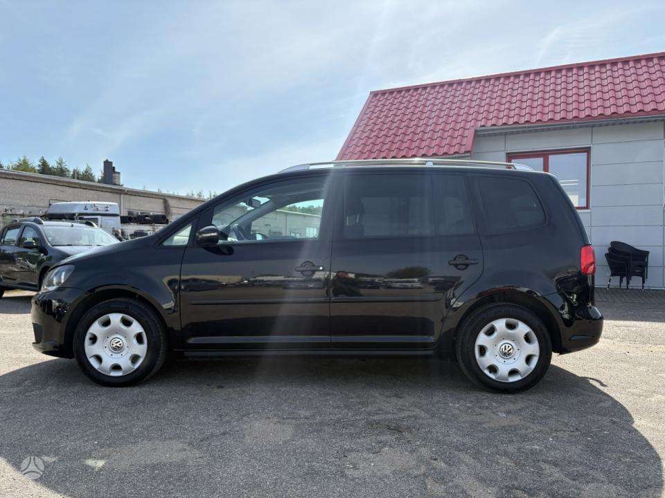 Volkswagen Touran 2010 — photo 7