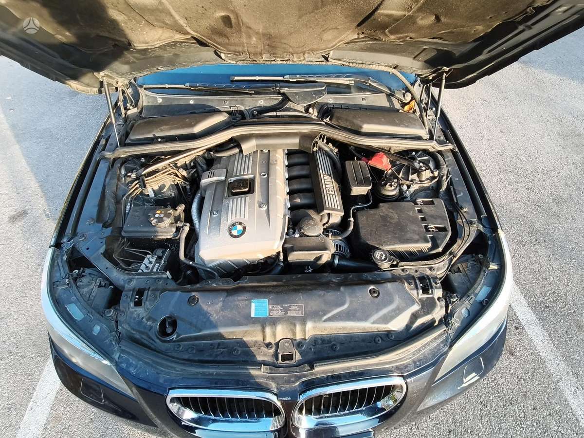 BMW 530 2006 — engine 2996 cm³, 258 HP (190kW)