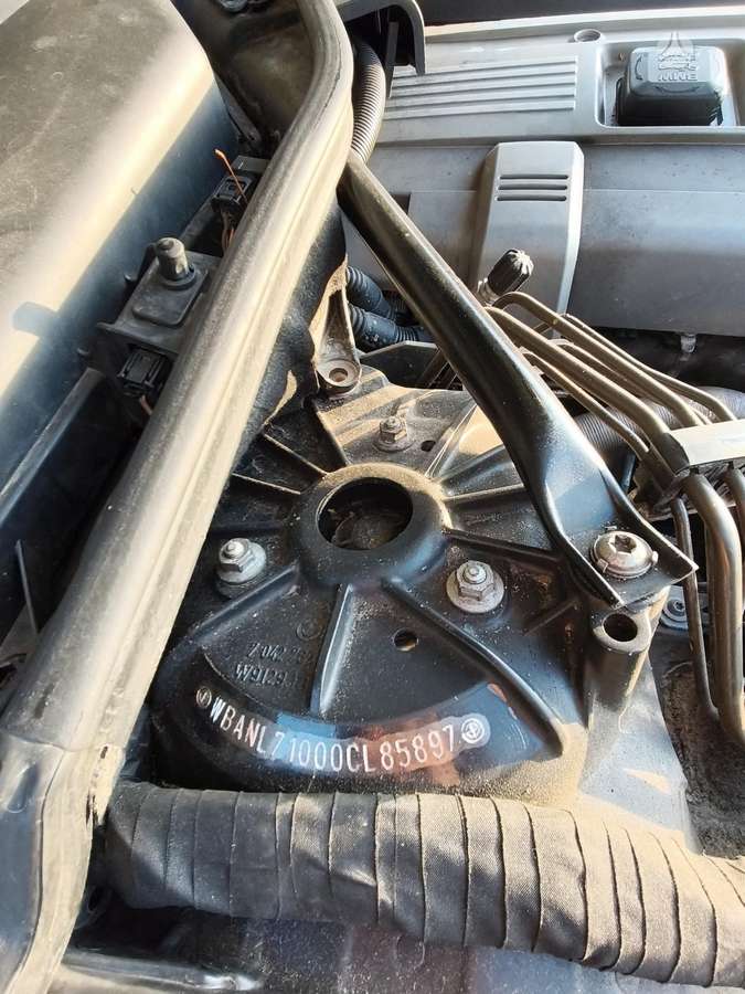 BMW 530 2006 — photo 5
